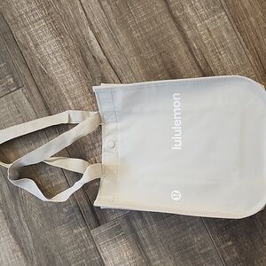 Lululemon reusable small tote new grey